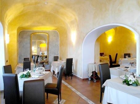 Hotel Villa Vecchia Monte Porzio Catone Екстер'єр фото