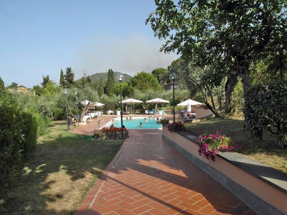 Hotel Villa Vecchia Monte Porzio Catone Екстер'єр фото